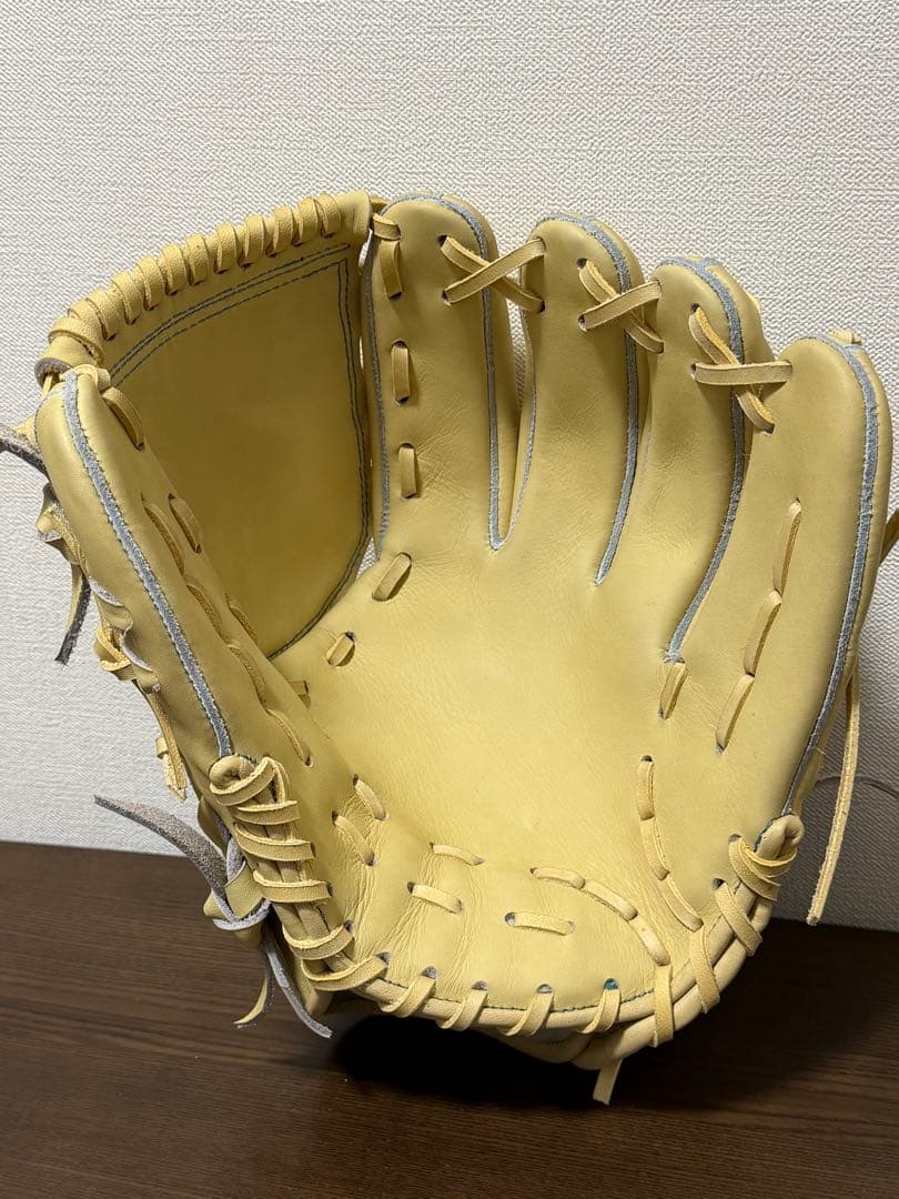 【新品】硬式　投手・内野手兼用グラブ