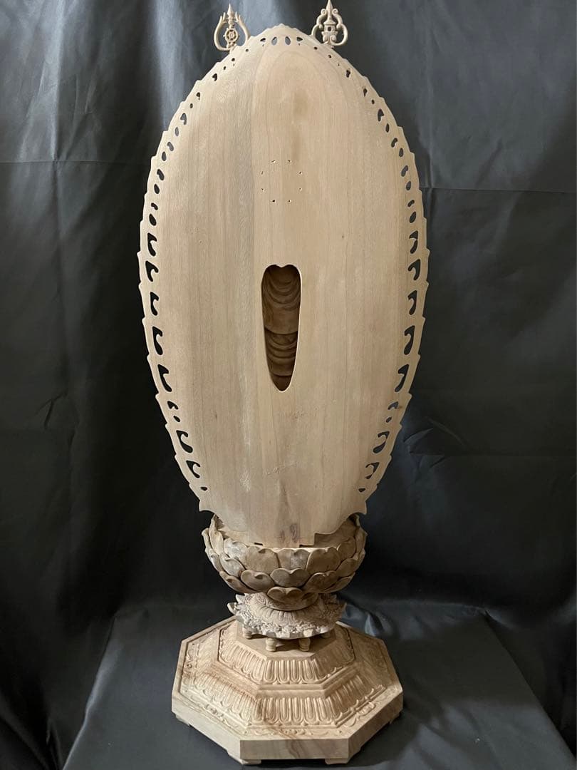 大迫力　高80cm　井波彫刻　仏教工芸品　木彫仏像　千手観音菩薩立像