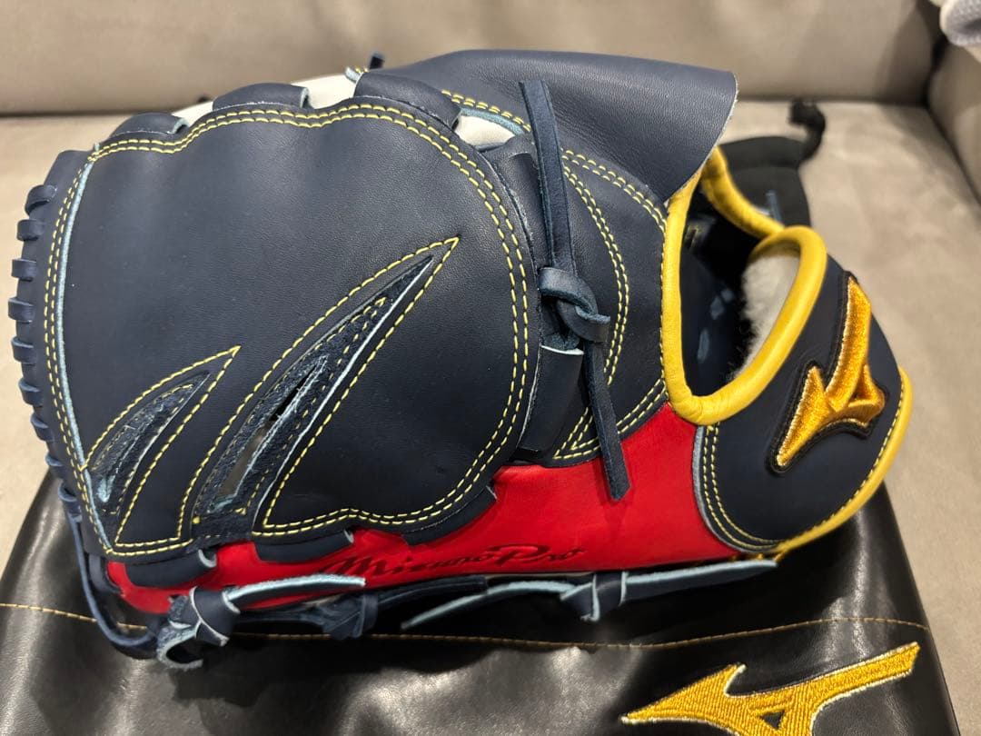 お盆価格　左投げ　Mizuno PRO ミズノプロBSS 軟式グローブ　投手用