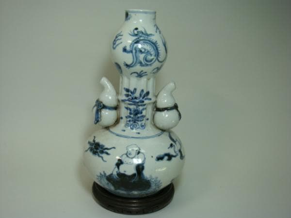 花瓶■中国古い染付 徳利型 瓢箪耳付き 鶴 龍紋 人物 古壷 景徳鎮 古玩 唐物