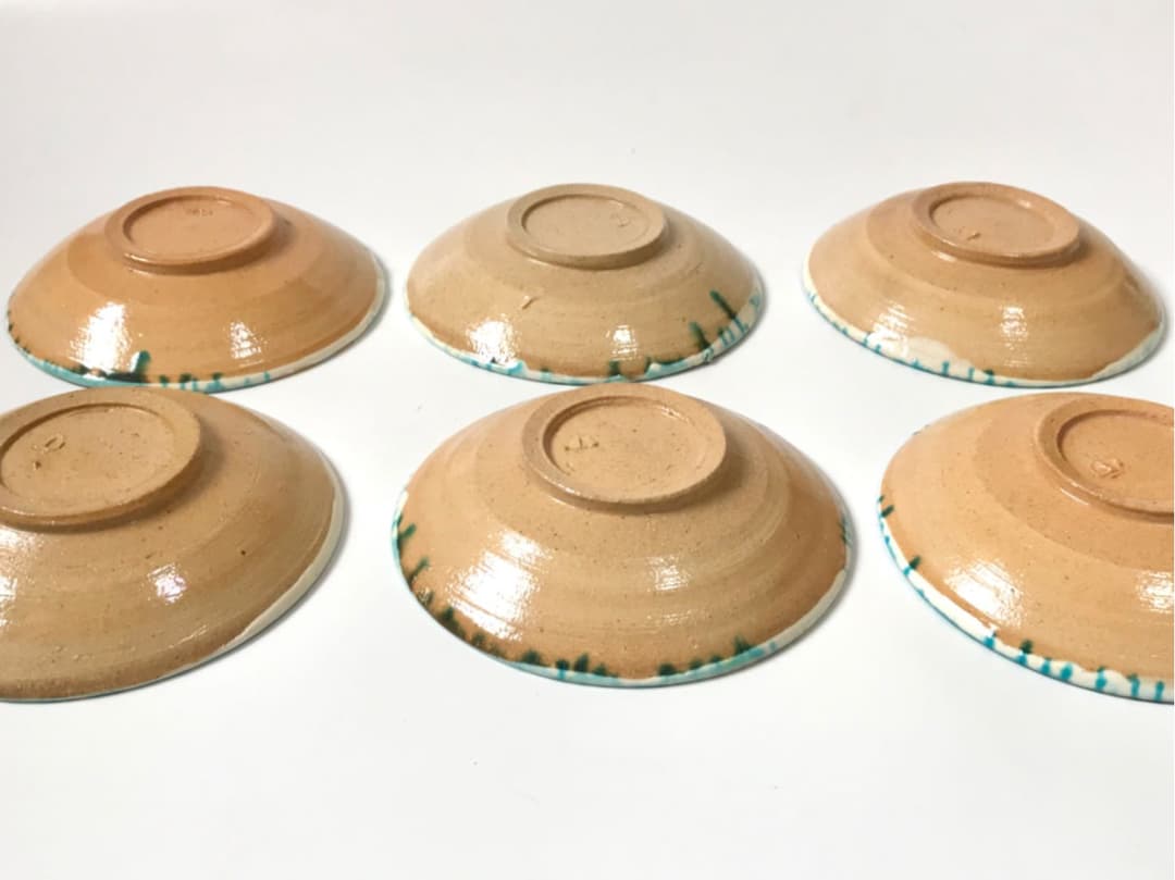 作家物　人間国宝　加藤土師萌　青釉　兎文　卯年　五寸皿　銘々皿　丸皿