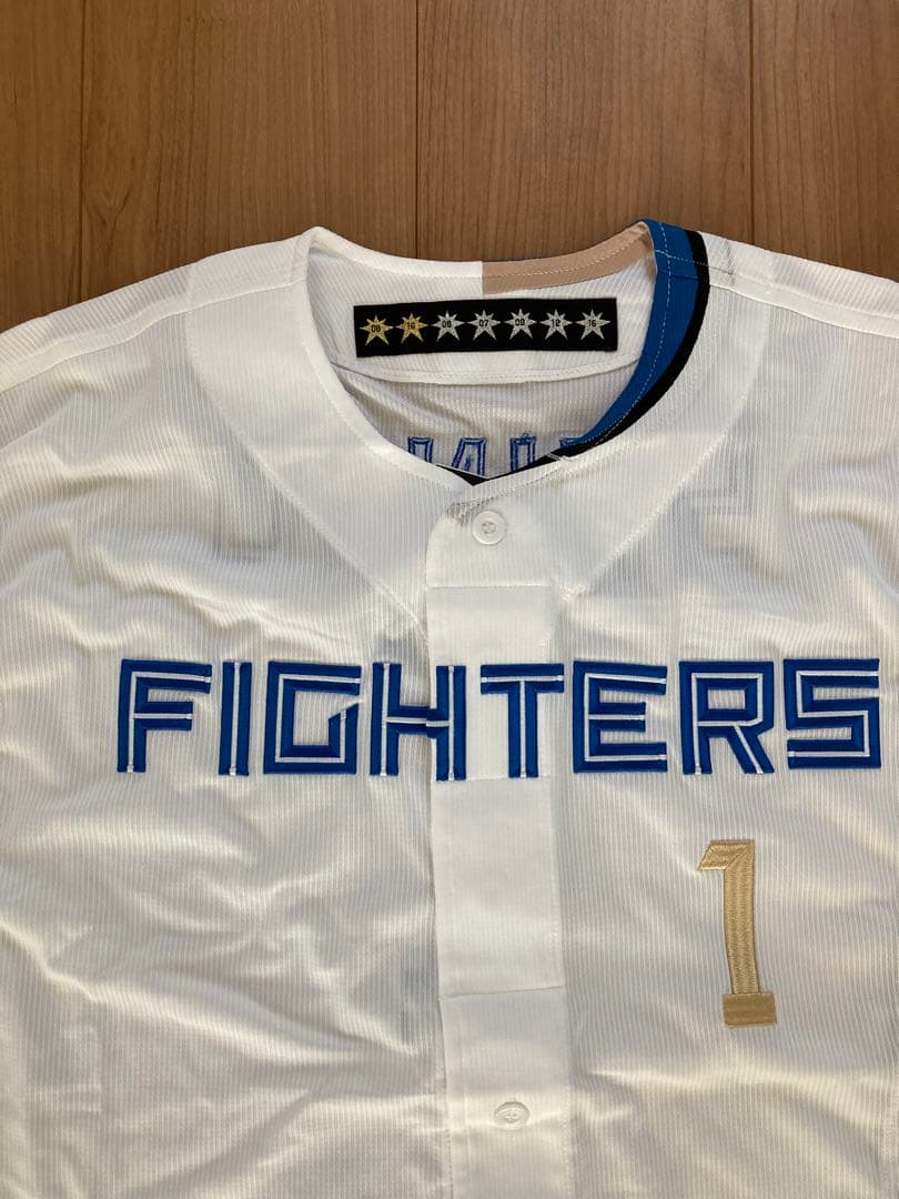 北海道20周年ワッペン付きプロコレクションホームユニフォーム新庄監督 O(XL)