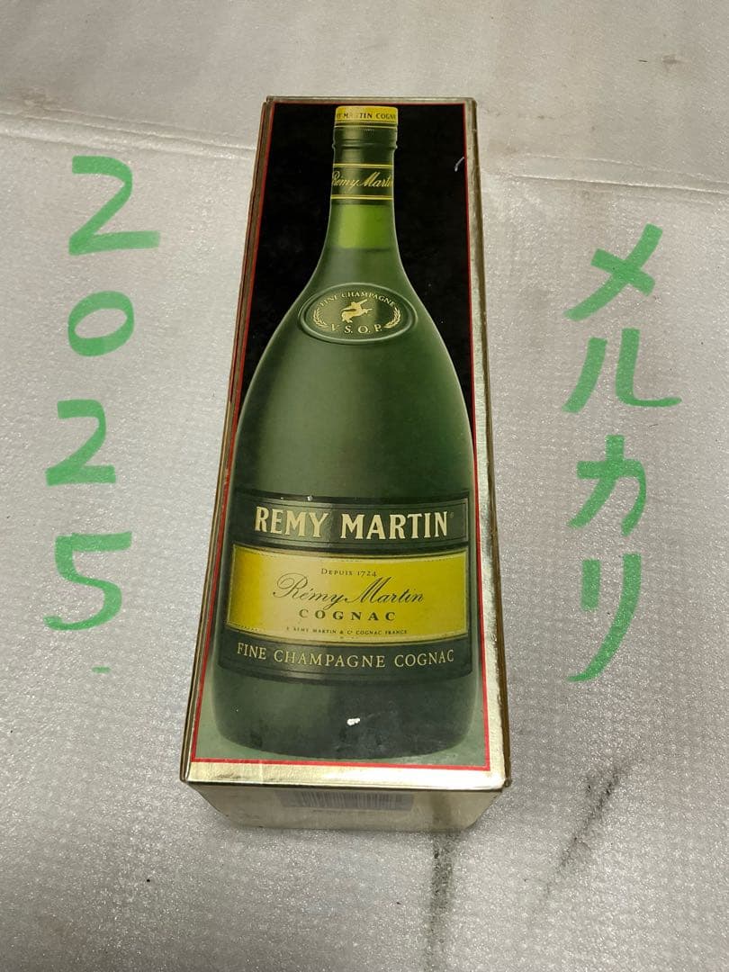 REMY MARTIN／FINE CHAMPAGNE VSOP。COGNAC40