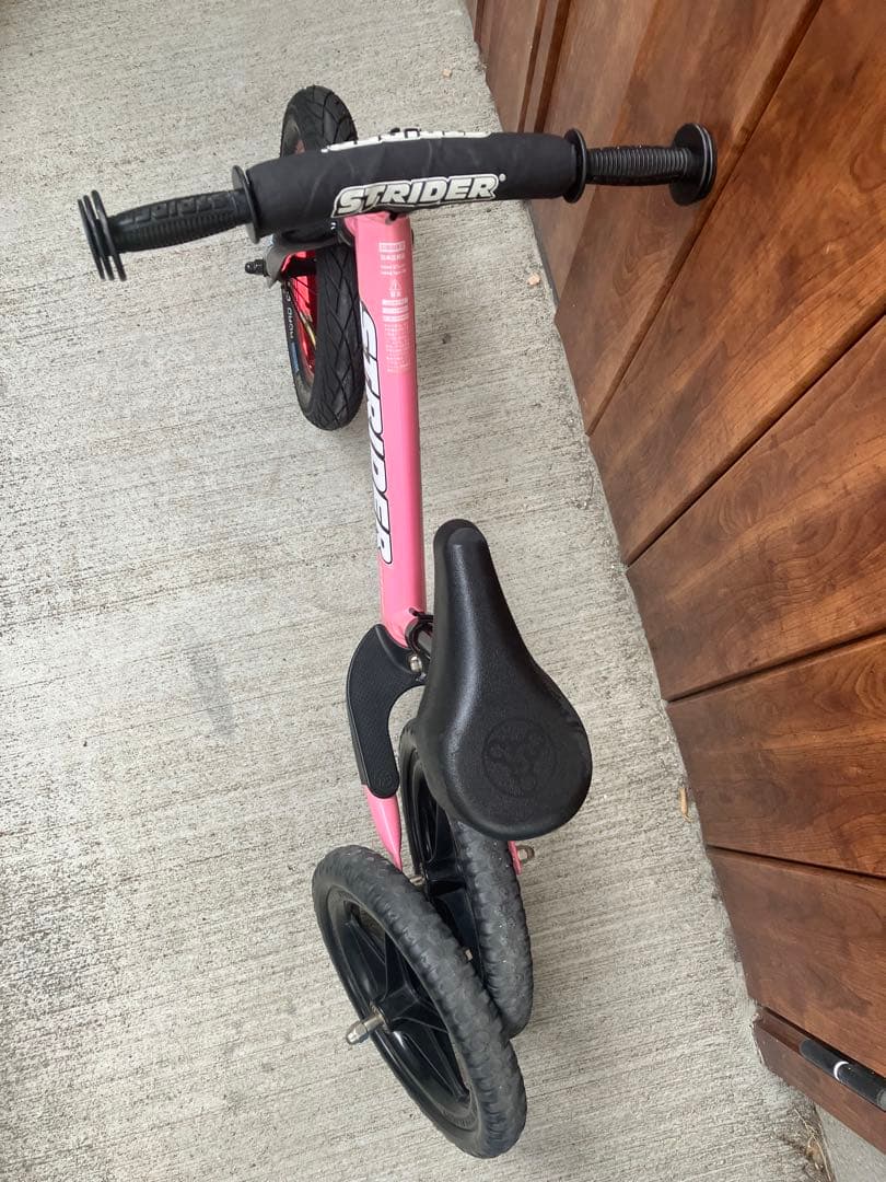 STRIDER バランスバイク ピンク 12インチ　中古