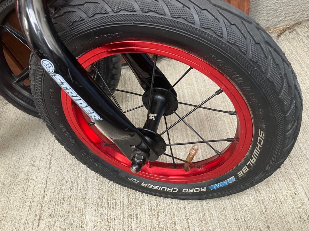 STRIDER バランスバイク ピンク 12インチ　中古