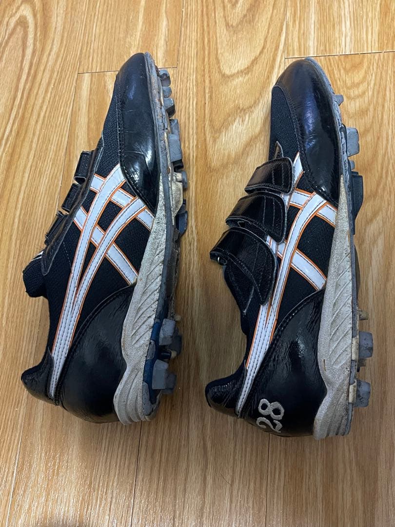 岡島秀樹　巨人時代ゲーム実使用アシックススパイク　NPB、MLB