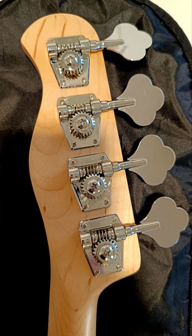 人気のPJタイプのテレキャスベース