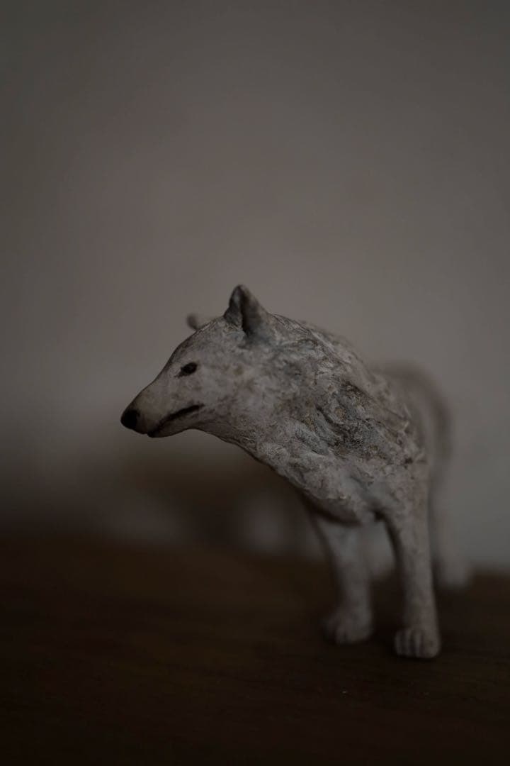 クロヌマタカトシ　陶土作品　オオカミ