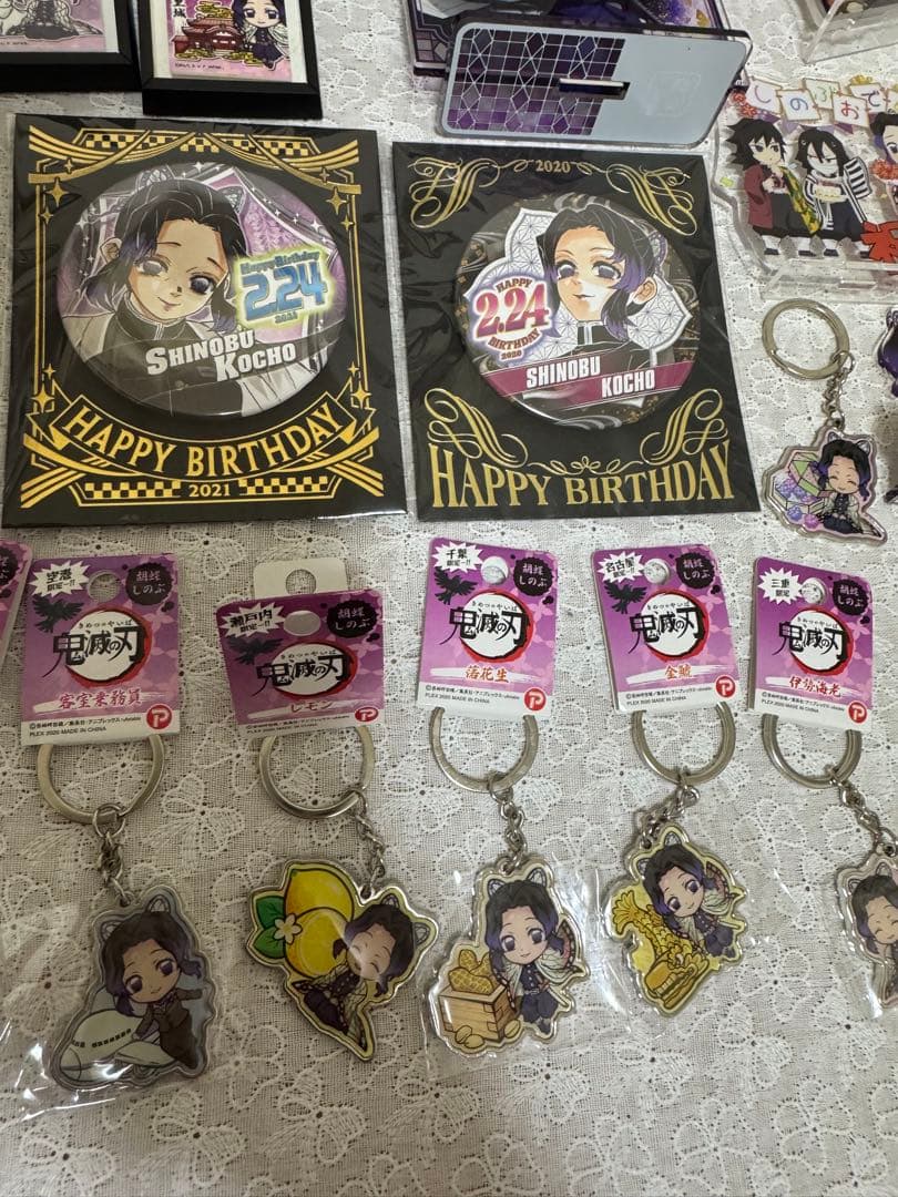 鬼滅の刃 胡蝶しのぶ まとめ売り アクリルスタンド フィギュア 缶バッジ ご当地