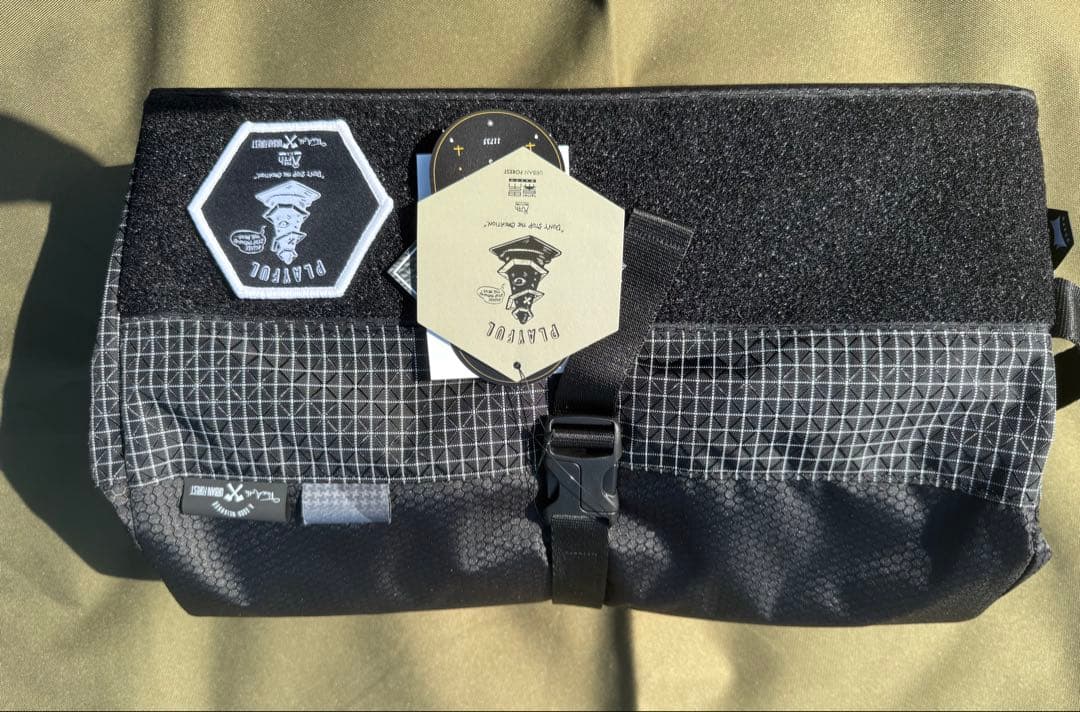 新品 TheArth 幕男 4th くろ たいがー カラビナ付き