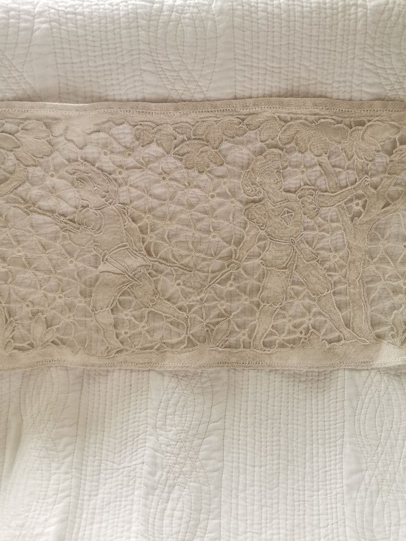 アンティーク フランス 狩猟の光景 鹿・騎馬者・犬 カットワーク リネンクロス