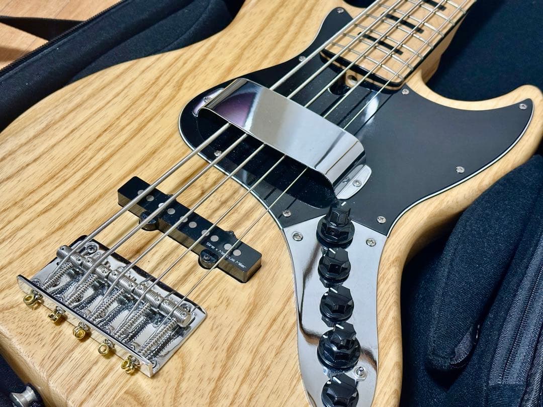 【美品】Sire v7 Vin Ash 2nd 5弦 Marcus Miller