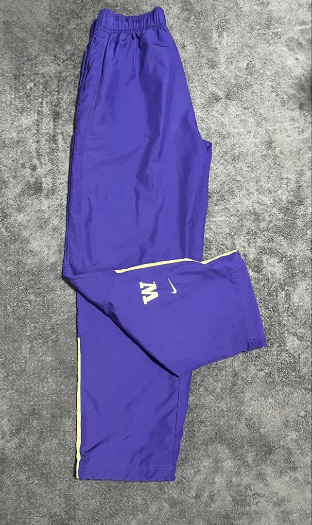 NIKE ナイロンパンツ