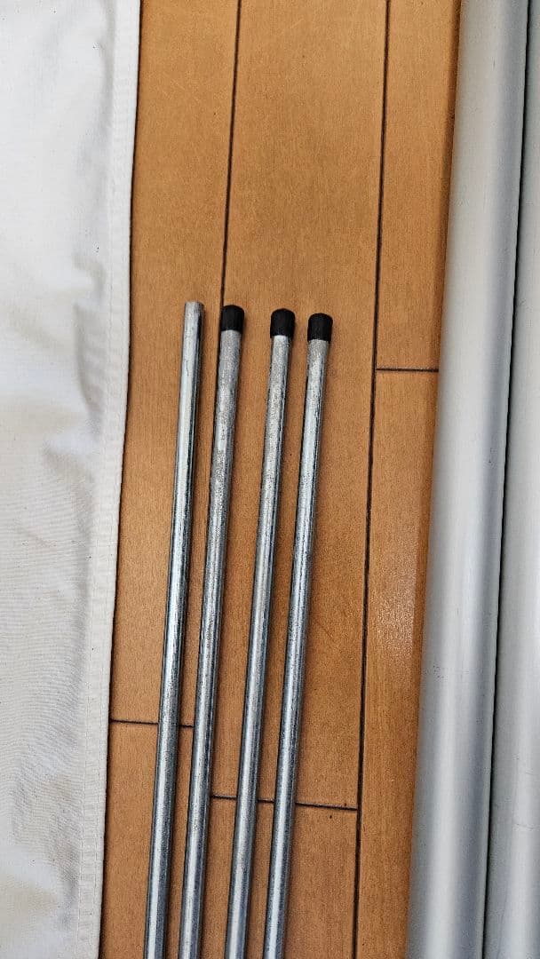 ホワイトダックプロタ4　スプリングバー　カーカム　コディアック　と同型