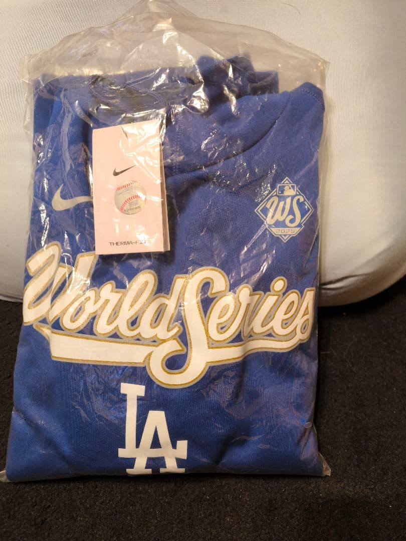 ドジャース 2025 ワールドシリーズ パーカー USサイズS　ロイヤルブルー
