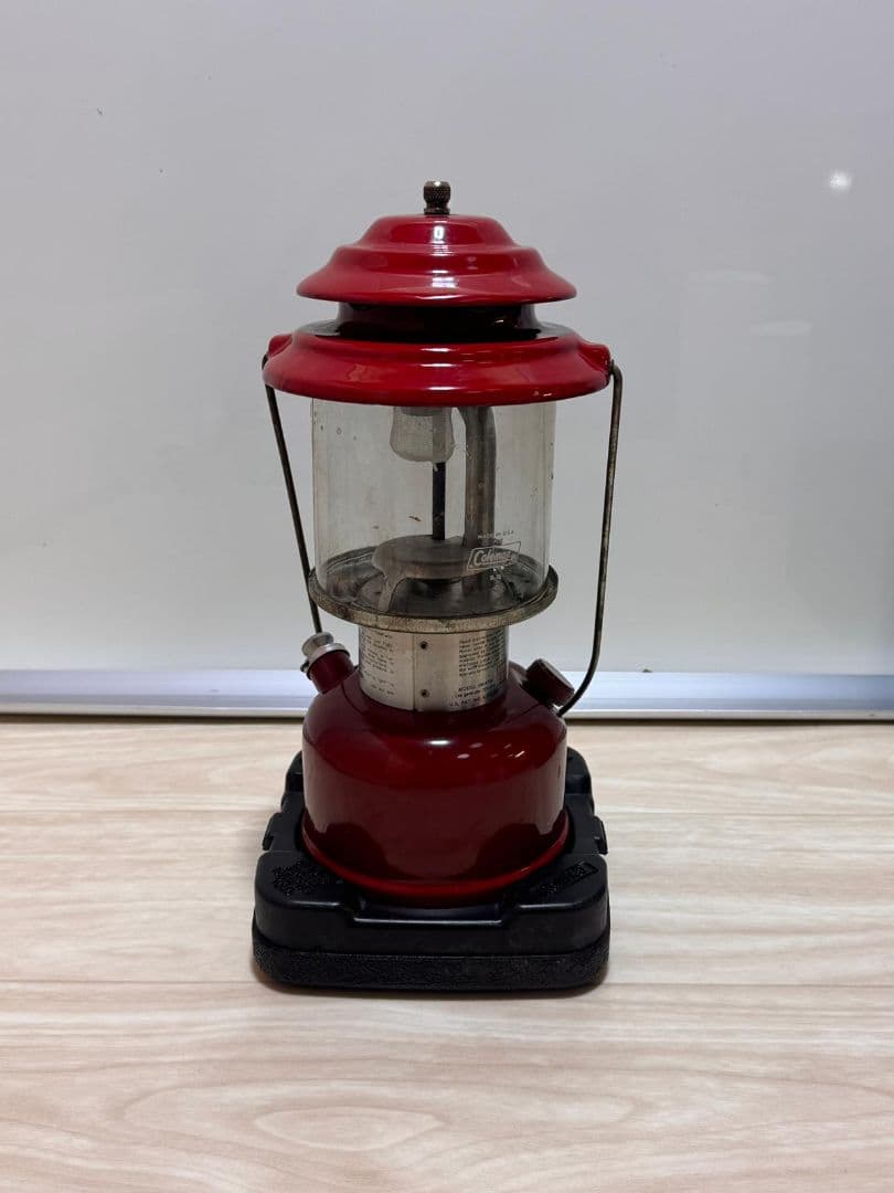 Coleman ランタン 赤 キャリーケース付き