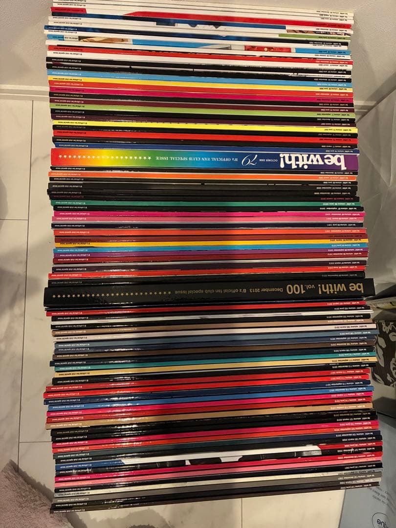 B'z FC会報誌be with85冊＋グリーティングカード、ビーパ継続品等