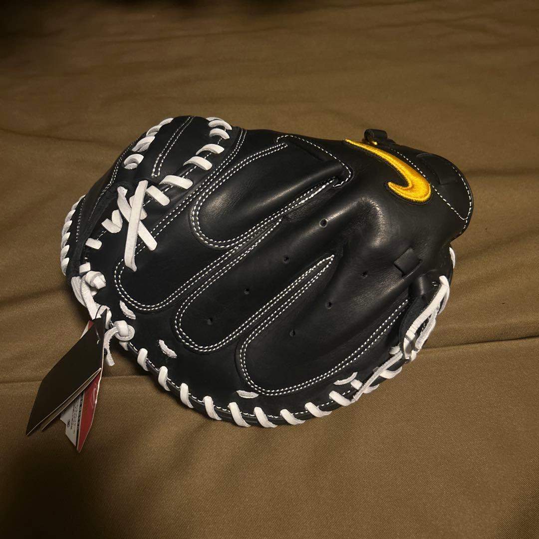 Nike 軟式グローブ 黒/白