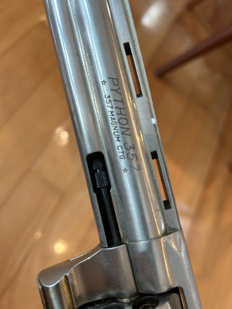 コクサイ　コルトパイソン　金属モデルガン　6インチモデル