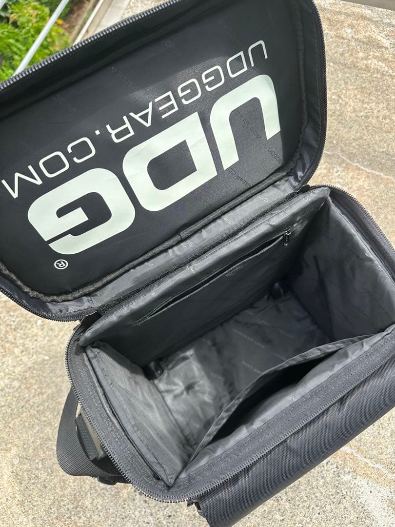 UDG ブラック キャリーケース