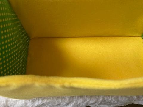 【希少】2003 サンリオ ハローキティ ハンドル付き 収納箱 黄色×緑