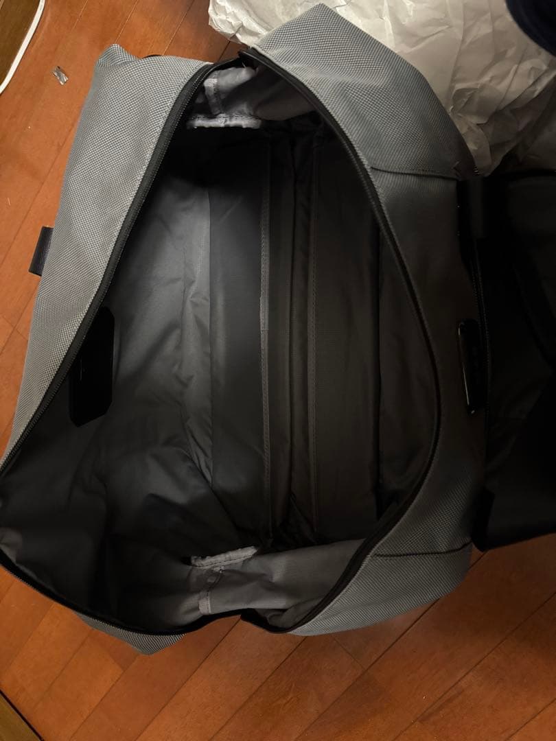 TUMI ボストンバッグ グレー