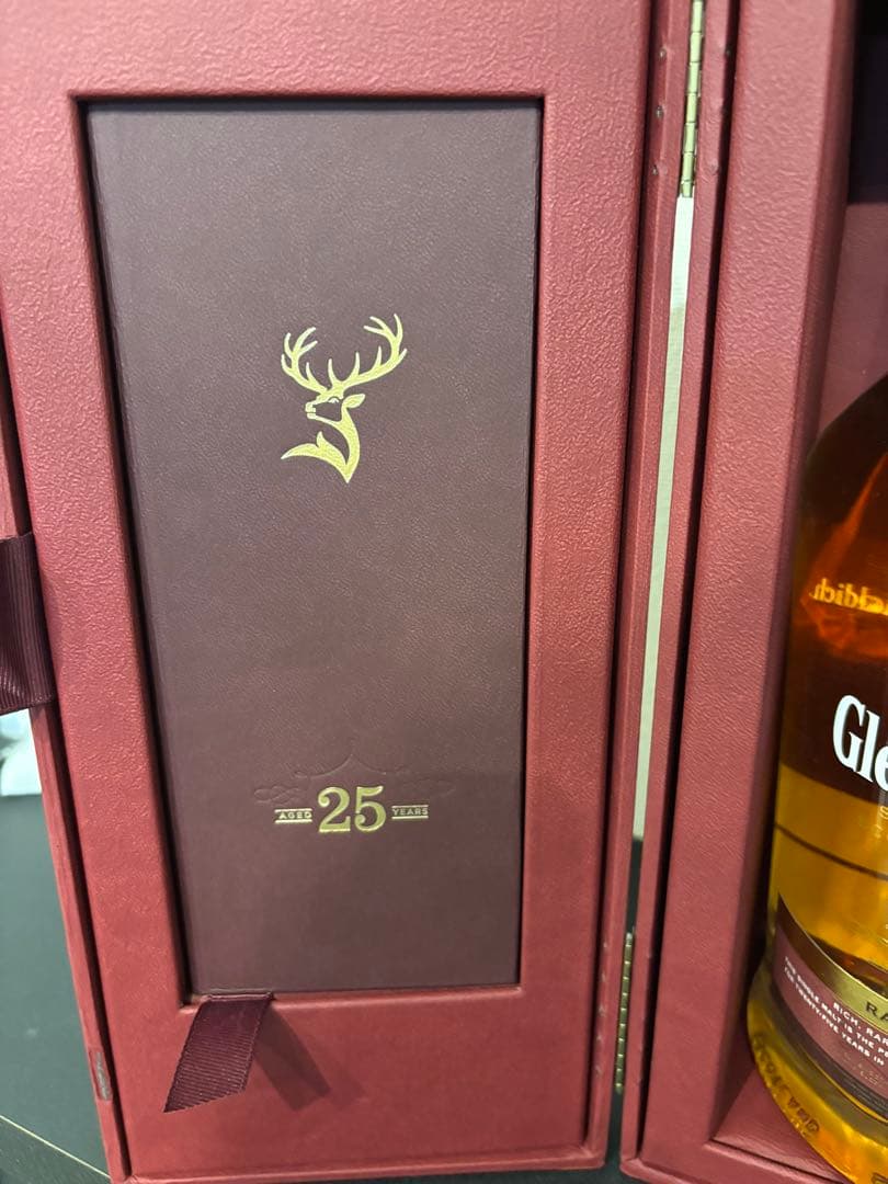 【未開栓】グレンフィデック25年レアオークウィスキー700ml