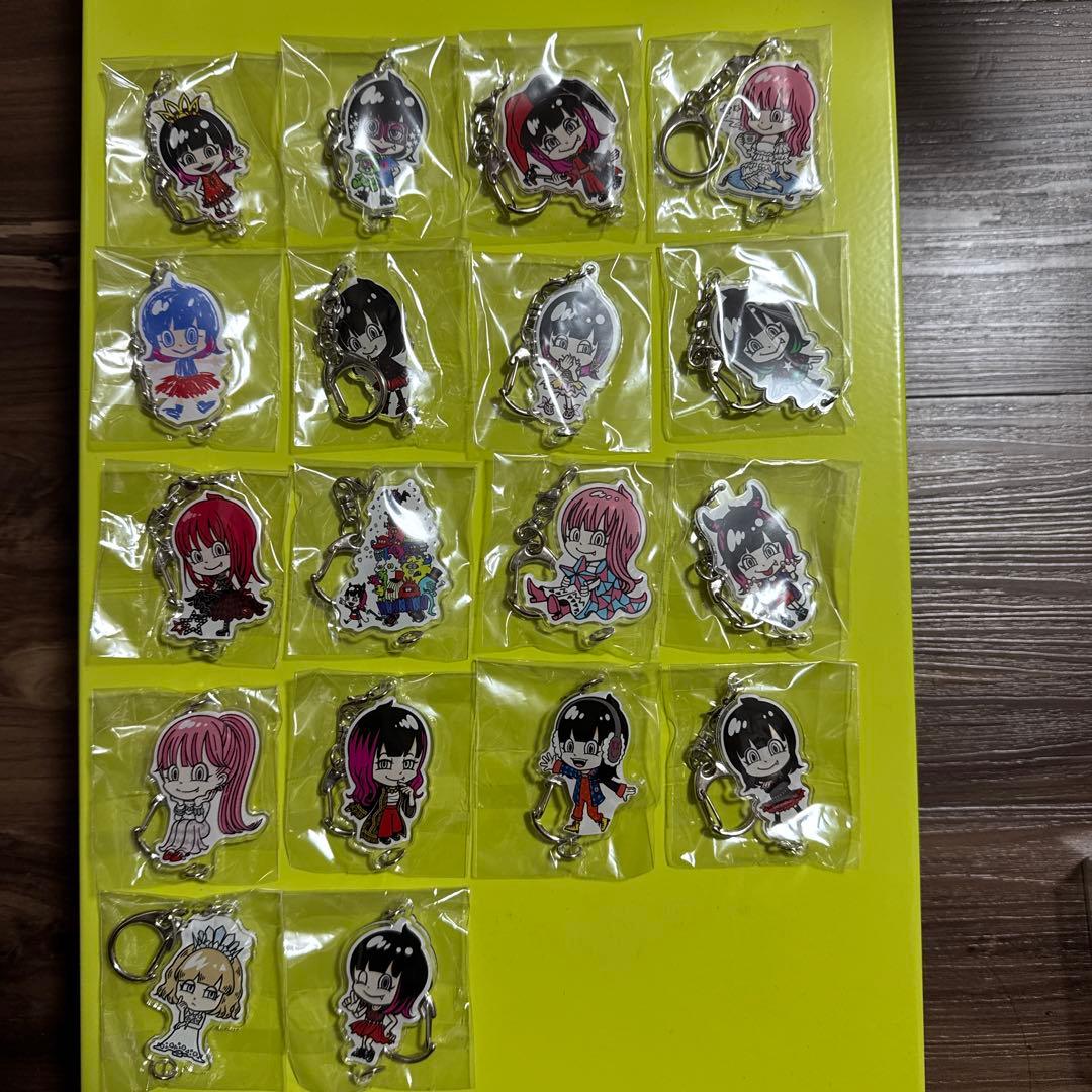新品未開封　LiSA LADYBUG アクリルキーホルダー 全18種セット