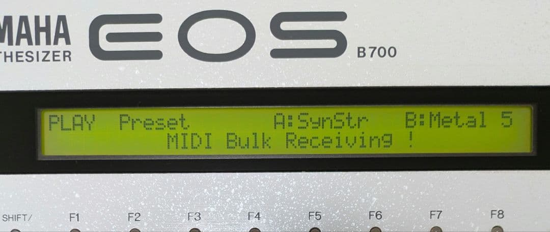 ヤマハ　シンセサイザー　EOS B700　MDF3　ジャンク扱い品