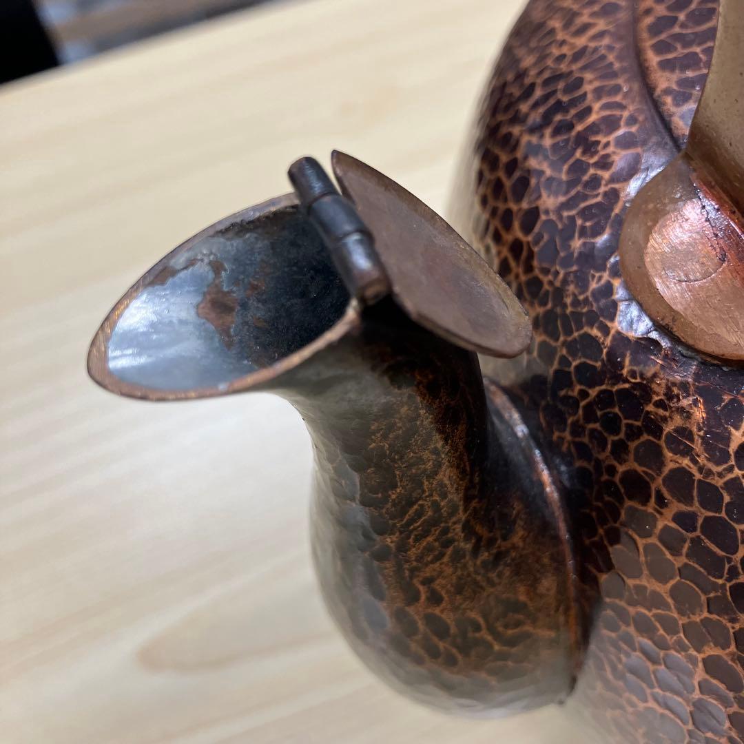 山川堂　銅製やかん 浮彫りデザイン