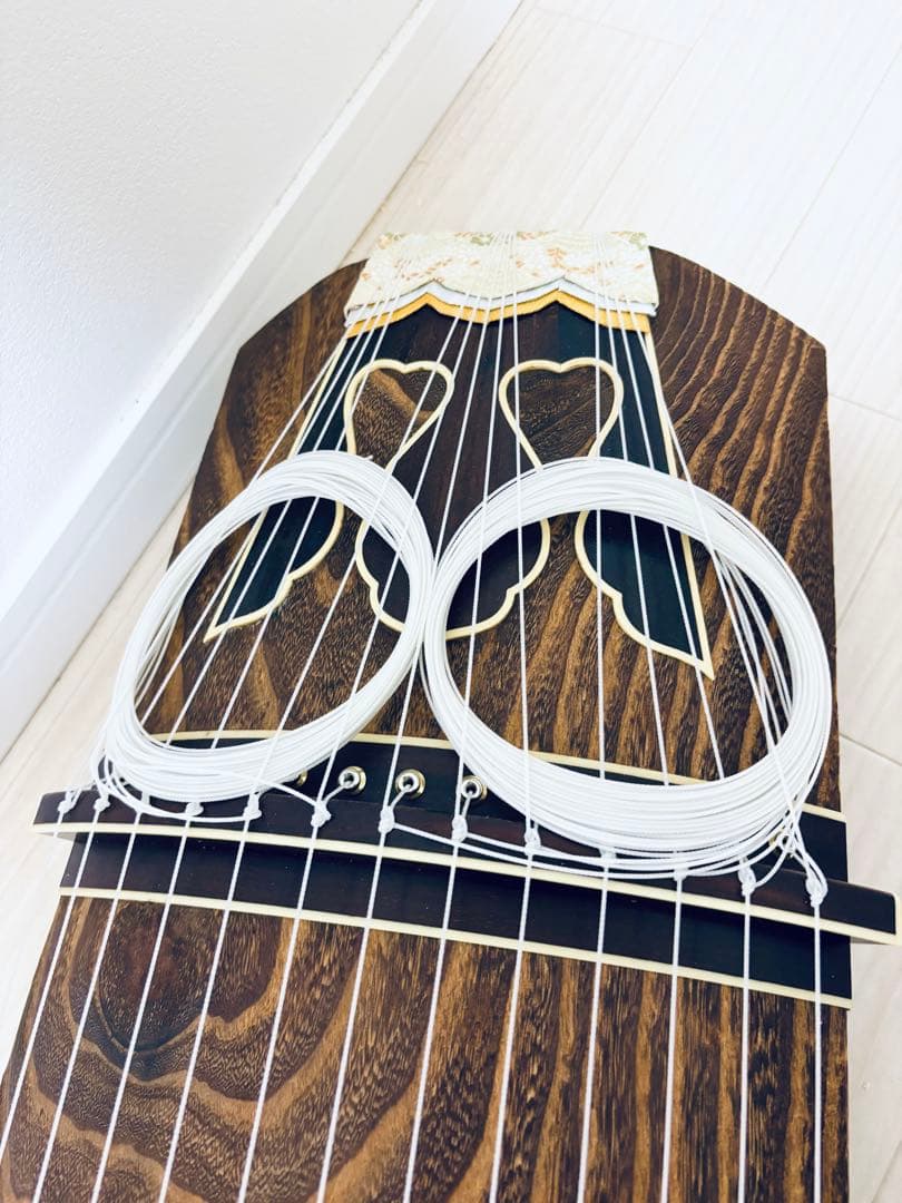 箏　13弦　すだれ彫り　和楽器　並甲 金蒔絵　上角