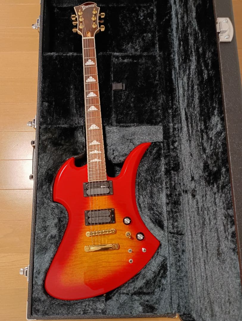 hide ギター チェリーサンバースト Burny　MG-165S