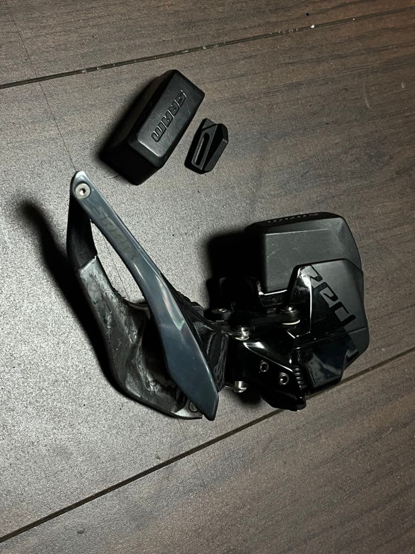 SRAM Red AXS フロントディレイラー