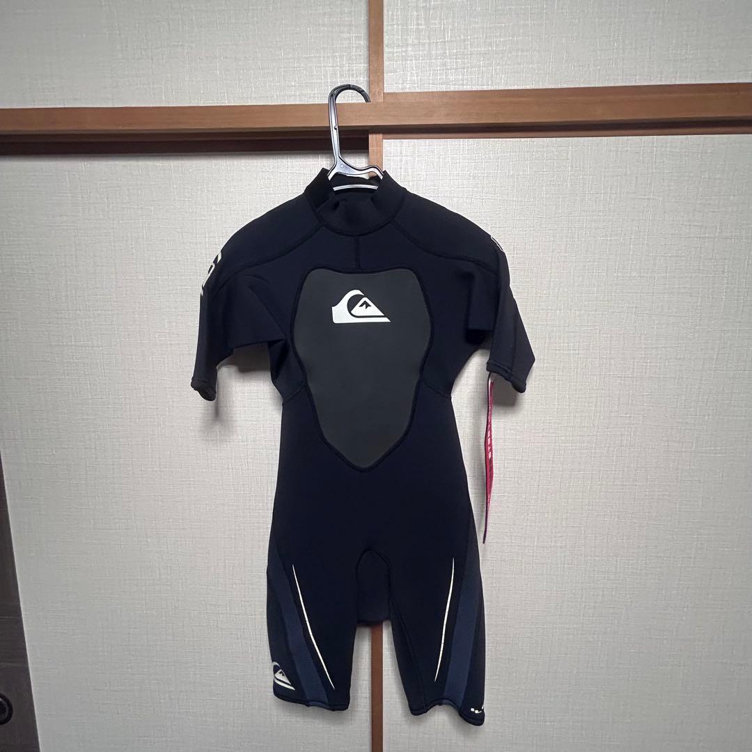 Quiksilver ブラック ショートスリーブウェットスーツ