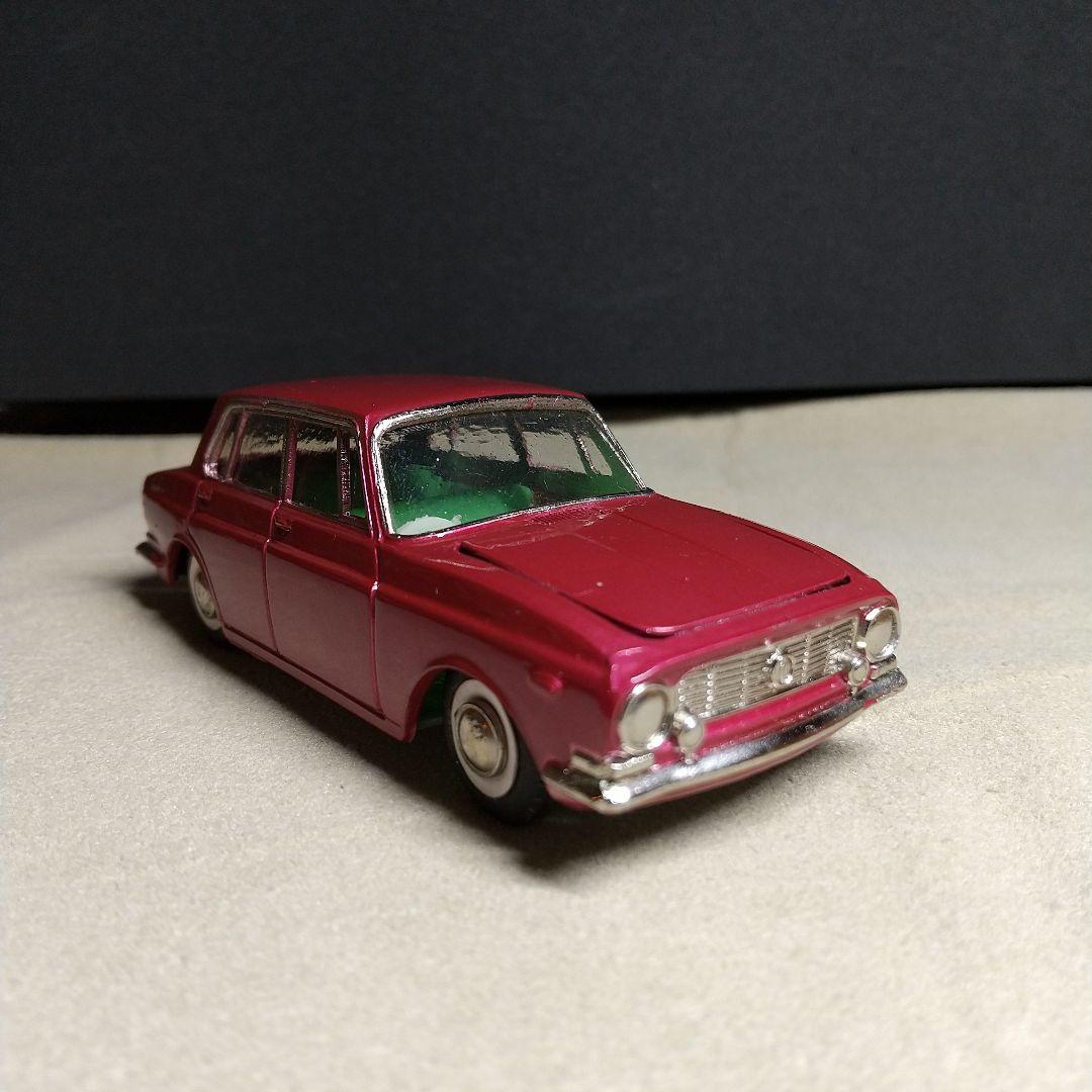 大盛屋　マツダ・ルーチェ