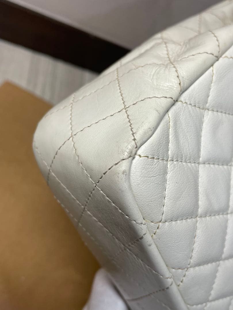 CHANELキルティング　マトラッセ チェーン ショルダーバッグ ラムスキン