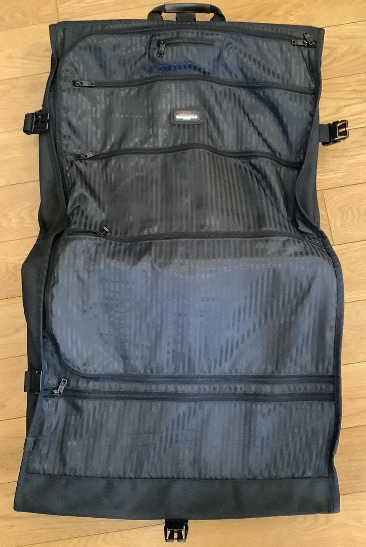 TUMI トゥミ ブラック ガーメントバッグ 231D3 トラベルバッグ
