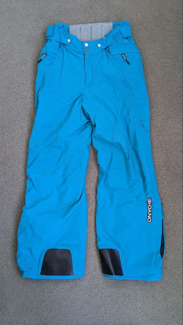 2017-2018年ONYONEスキーウェア上下セット 青