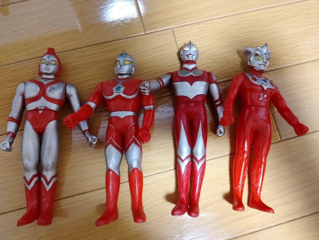 ウルトラマンフィギュアセット 72体