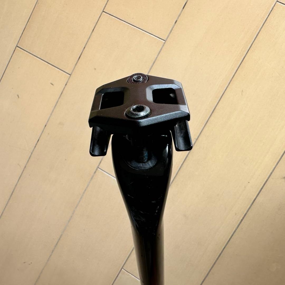 システムシックス　カーボンシートポスト