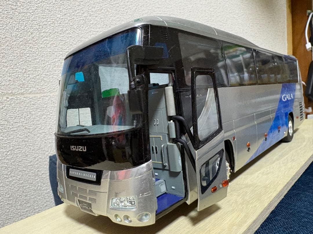 ISUZU GALA バス型プラモデル