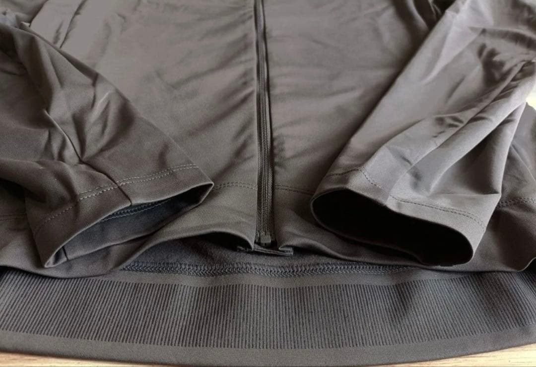 新品未使用　Rapha メンズ コア サーマル ロングスリーブジャージ Sサイズ