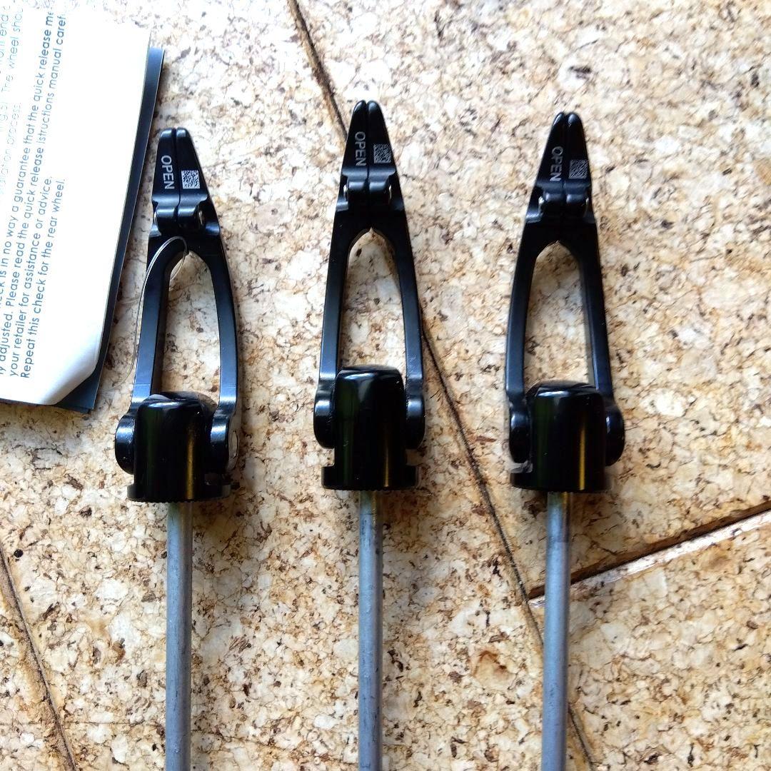 CAMPAGNOLOカンパニョーロ クイックリリース ボーラワン用