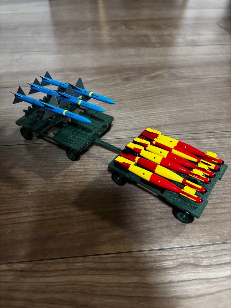 F-4EJ改をつくる(完成品) 一部破損あり・プラスチック製のクリアケース付き