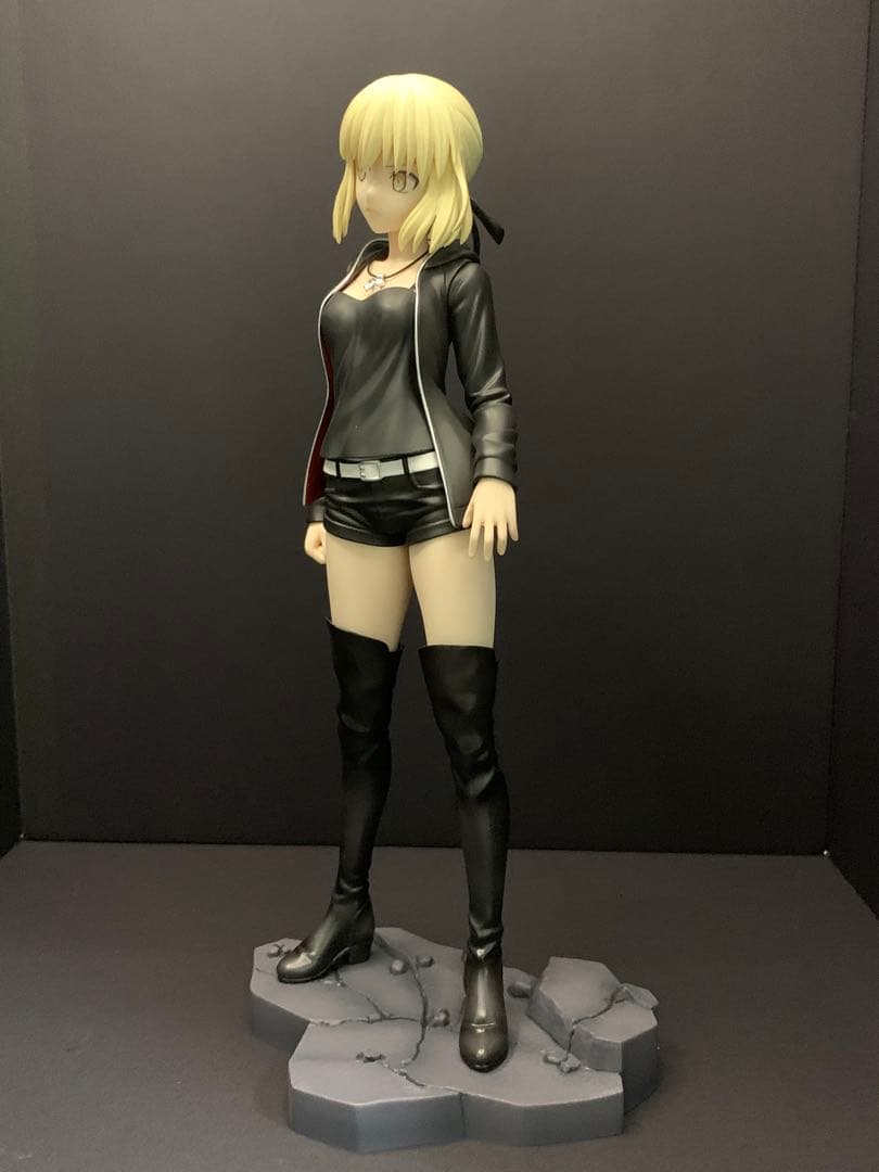 【開封済】セイバー　オルタ　アルトリア・ペンドラゴン　フィギュア