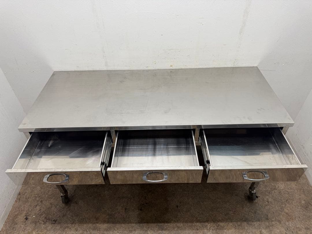ステンレス　作業台　引き出し　キャスター付き　W１５００ｘD６００ｘＨ８００ｍｍ