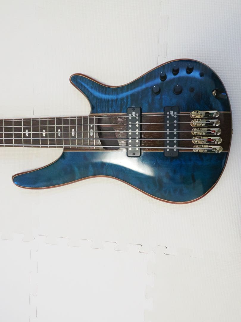 極美品アイバニーズPremium Series5弦ベースSR2405W-CGL