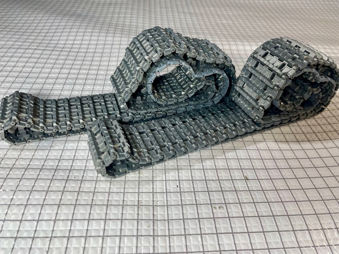 ヘンロン1\16 ヤークトパンサー&パンサーG純正金属履帯起動輪誘導輪