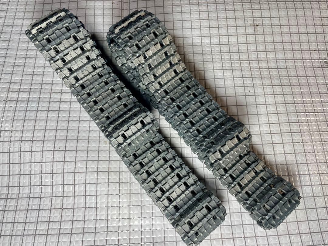 ヘンロン1\16 ヤークトパンサー&パンサーG純正金属履帯起動輪誘導輪