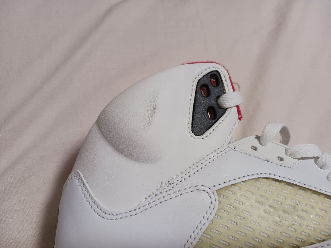 AIR JORDAN 5 RETRO 　エアジョーダン　スニーカー